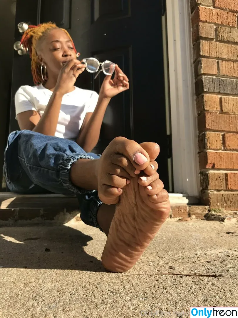 littleebonyfeet nude photo #0009 (prettyfeetpicsx)