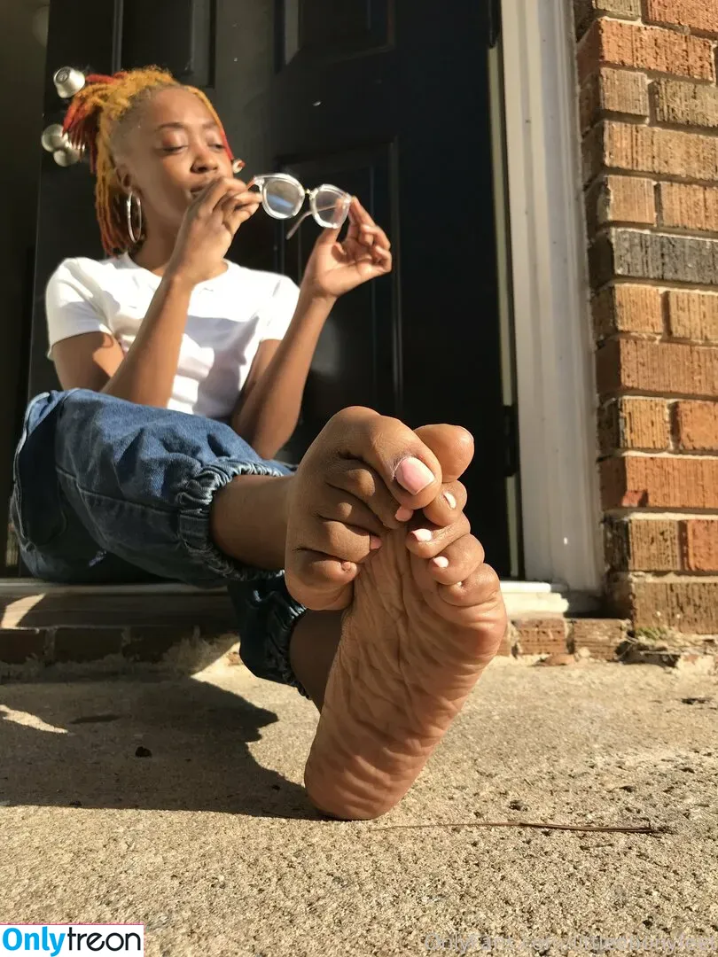 littleebonyfeet nude photo #0010 (prettyfeetpicsx)
