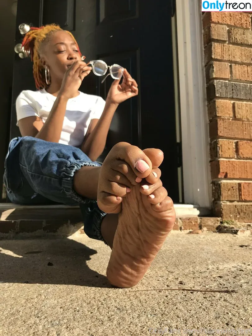 littleebonyfeet nude photo #0011 (prettyfeetpicsx)