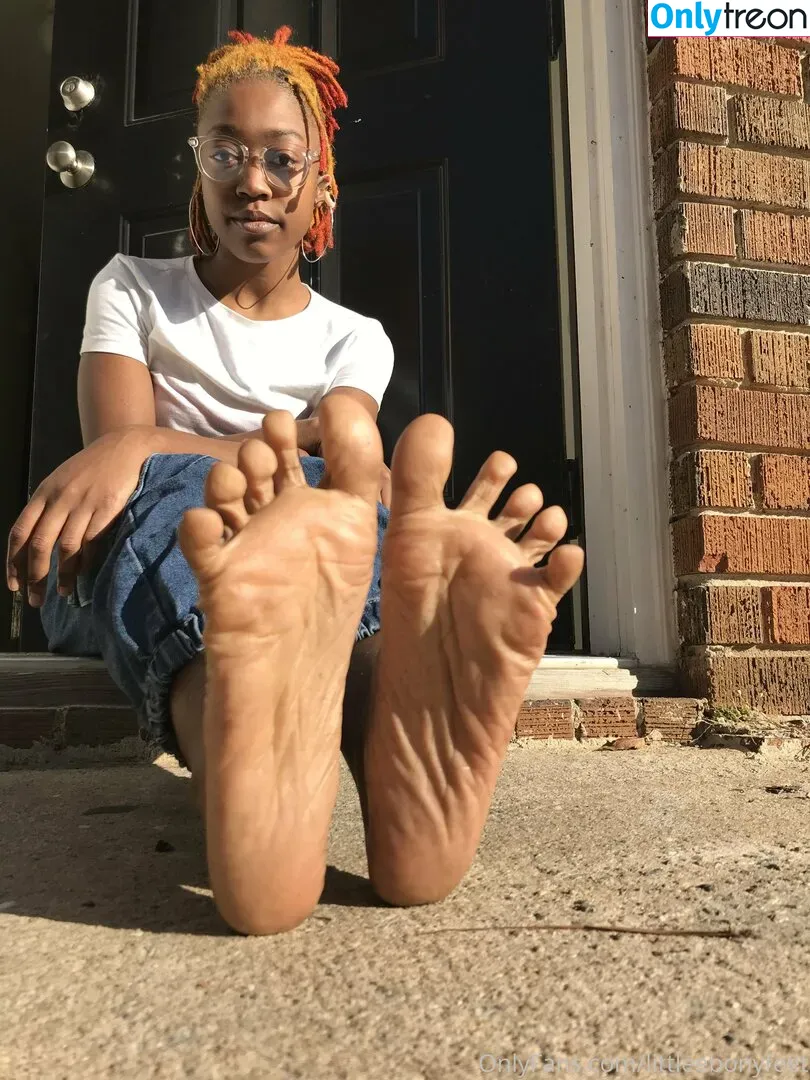 littleebonyfeet nude photo #0020 (prettyfeetpicsx)