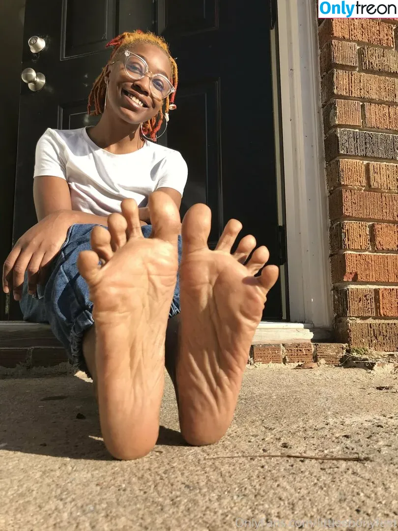 littleebonyfeet nude photo #0021 (prettyfeetpicsx)