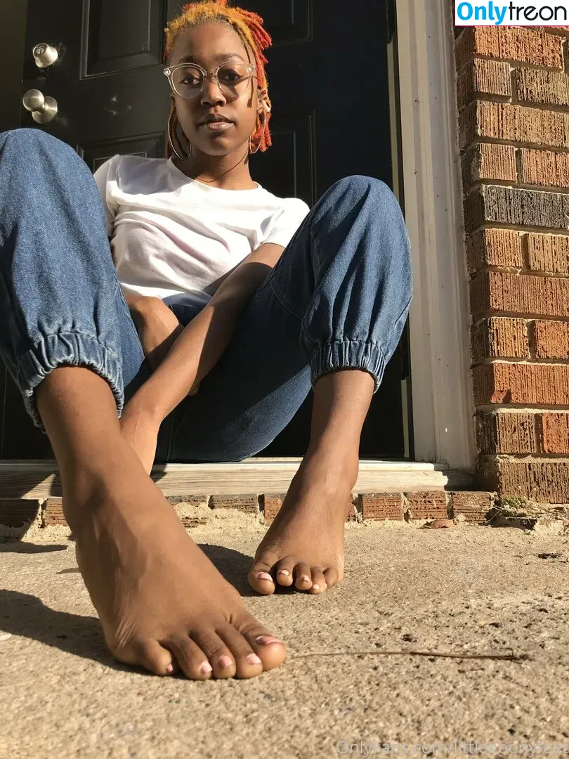 littleebonyfeet nude photo #0026 (prettyfeetpicsx)
