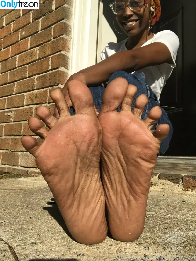 littleebonyfeet nude photo #0028 (prettyfeetpicsx)