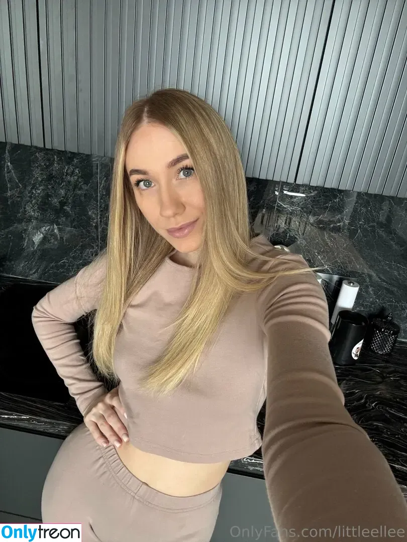 littleellee nude photo #0071 (littleellee)
