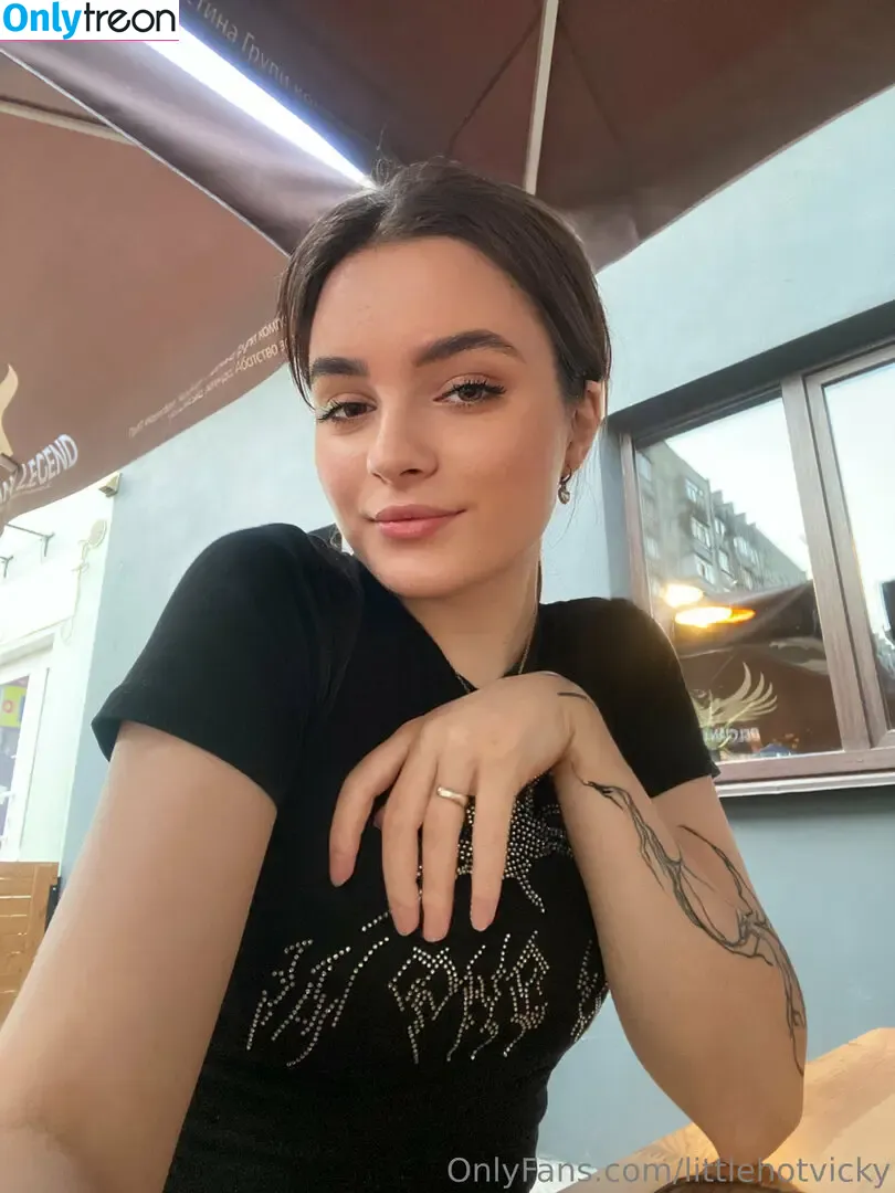 littlehotvicky nude photo #0027 (littlevickyk)