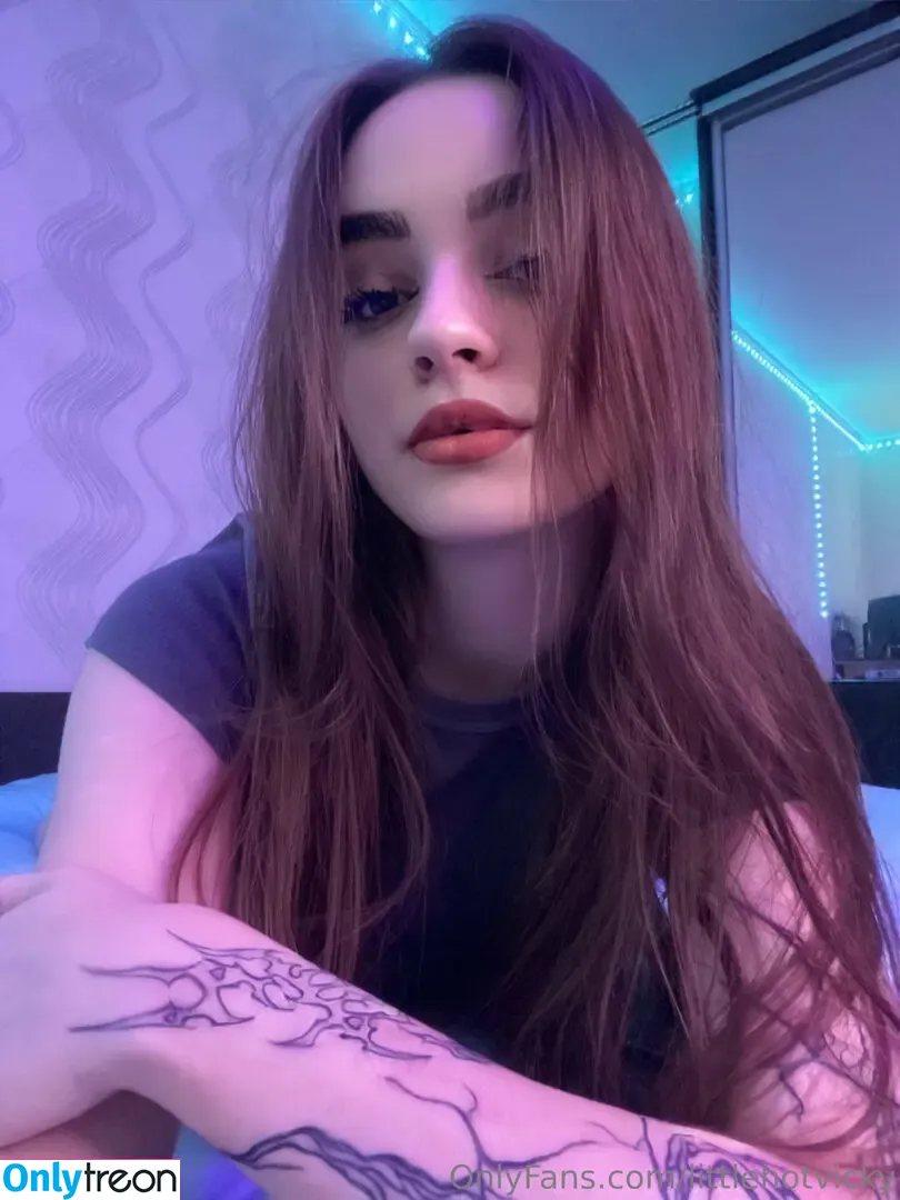 littlehotvicky nude photo #0035 (littlevickyk)