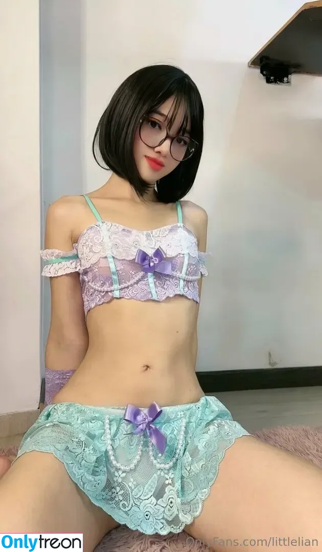 littlelian nude photo #0003 (littlelian)