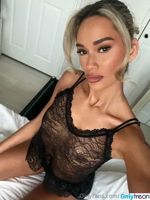 littlelucyyy / littlelucyyyyy nude photo #0029