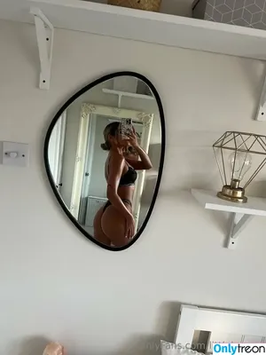littlelucyyy / littlelucyyyyy nude photo #0037