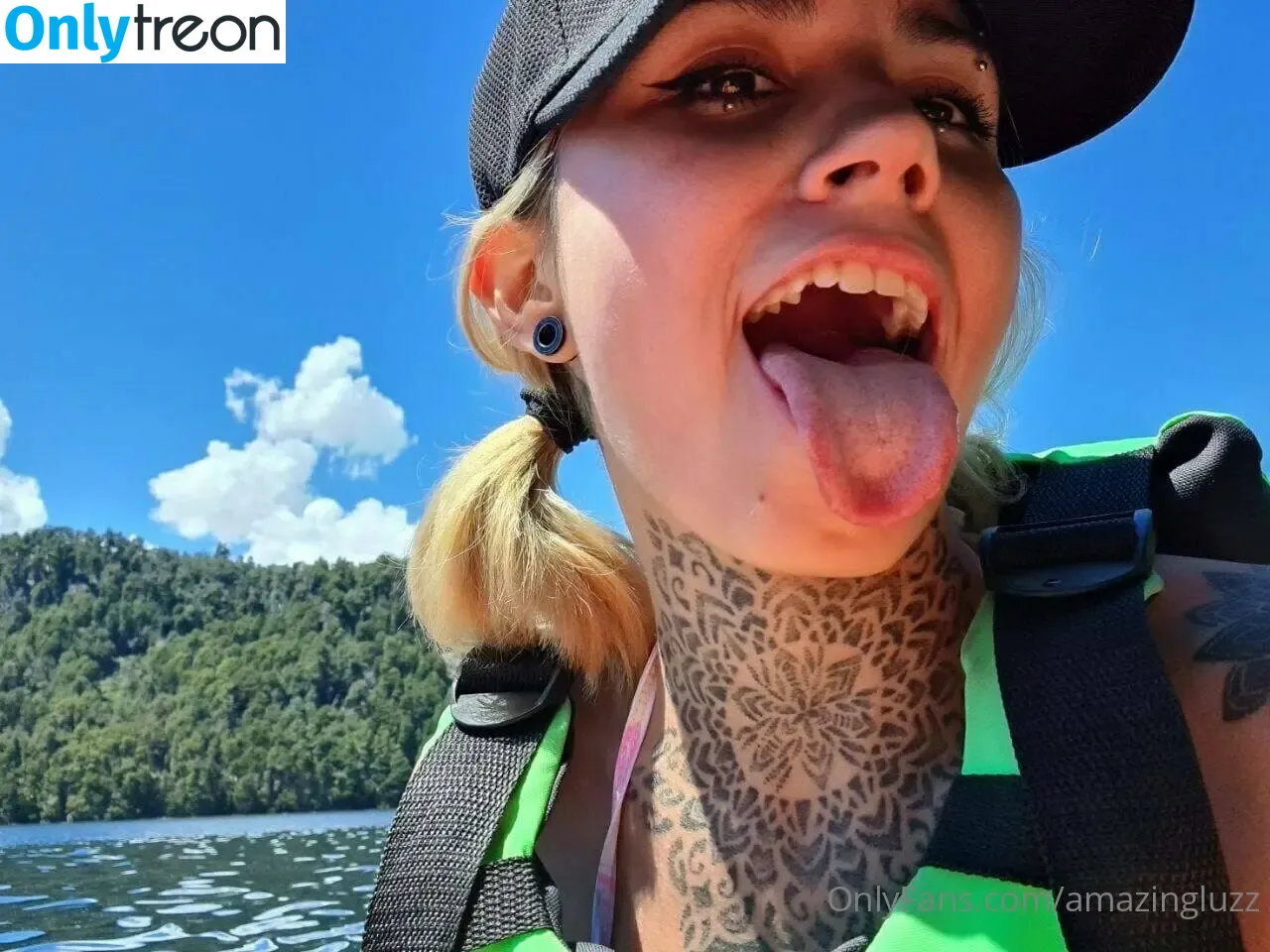 littleluzz nude photo #0022 (littleluzz)