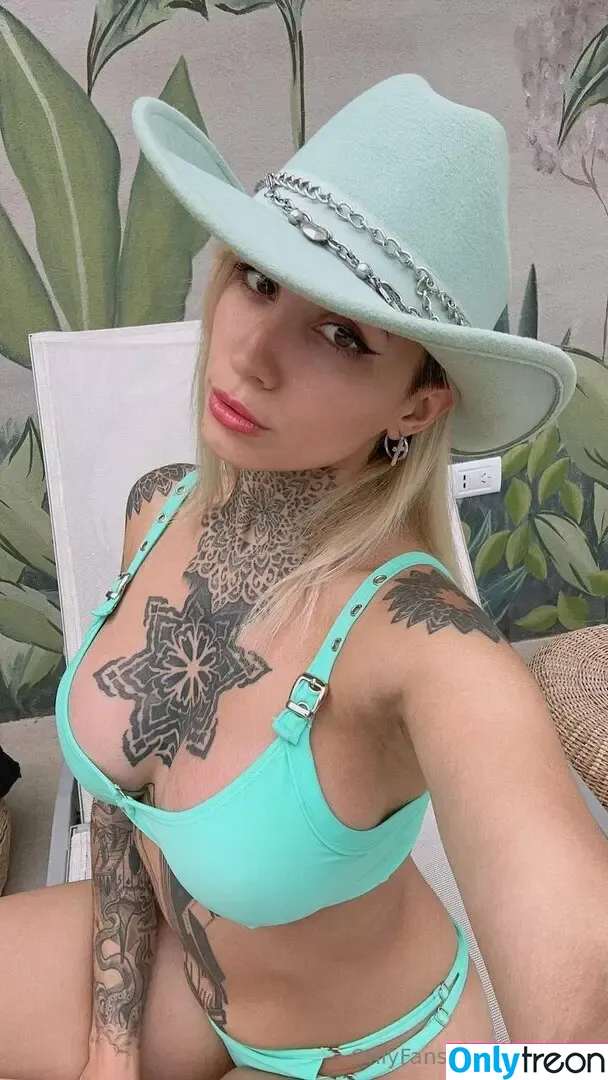 littleluzz nude photo #0082 (littleluzz)