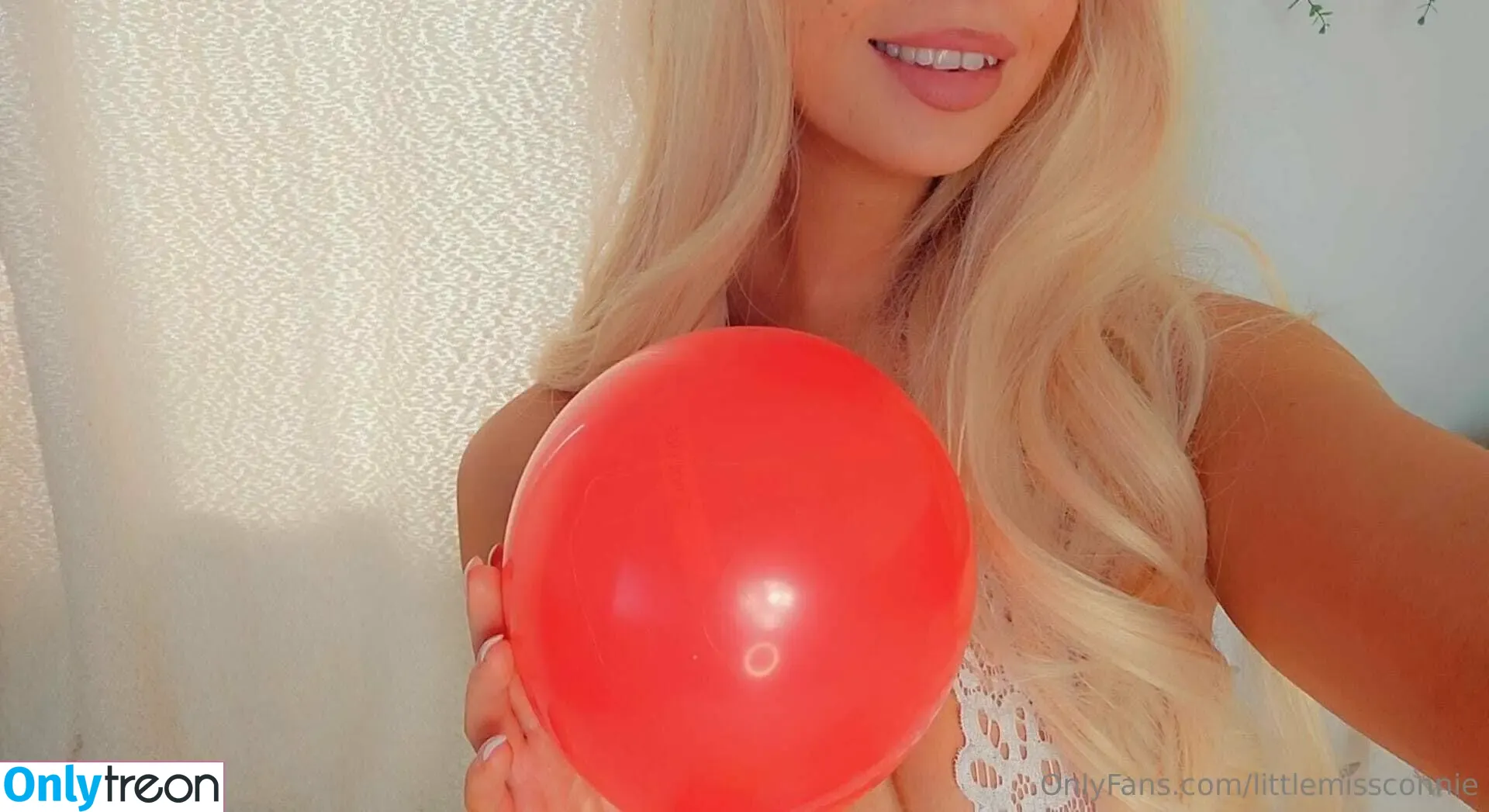 Littlemissconnie nude photo #0060 (littlemiss.connie)