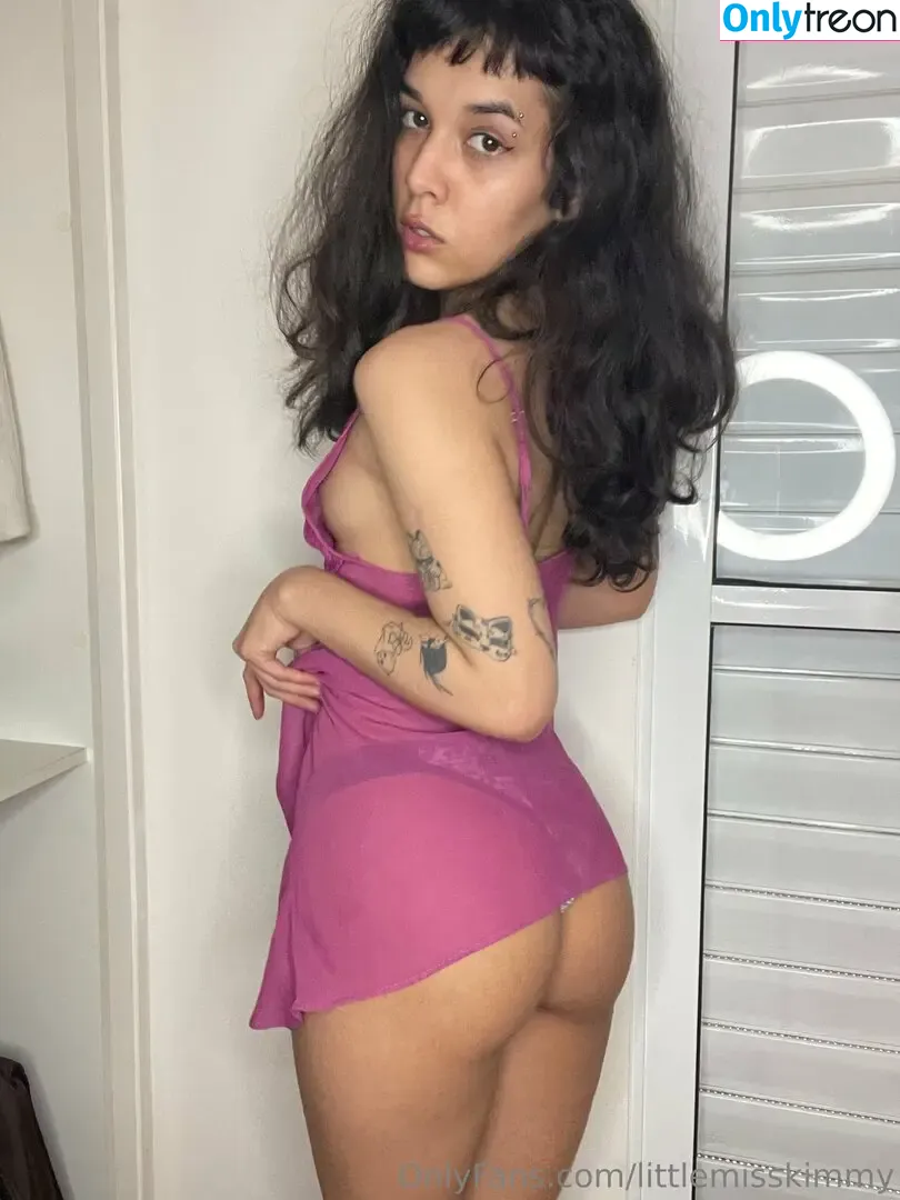 littlemisskimmy nude photo #0411 (little miss kimmy / littlemisskim_)