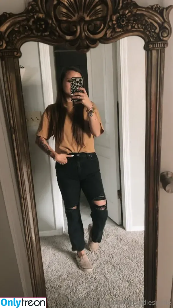 littlesadiespade nude photo #0062 (littlesadiespade)