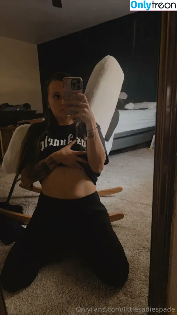 littlesadiespade nude photo #0066 (littlesadiespade)