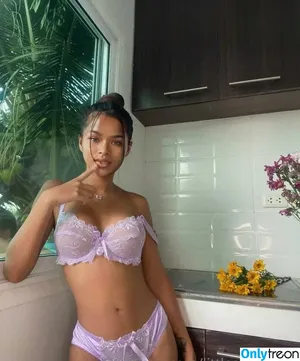littlesassha_xx / iamsassha.sha nude photo #0020