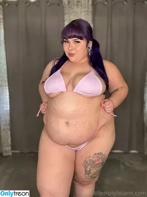 littlestpigletann / ilychubbygrilz nude photo #0526