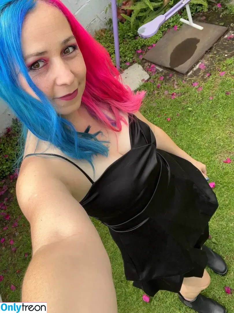 Litzia Moon nude photo #0088 (litziabeltran / litziamoon)