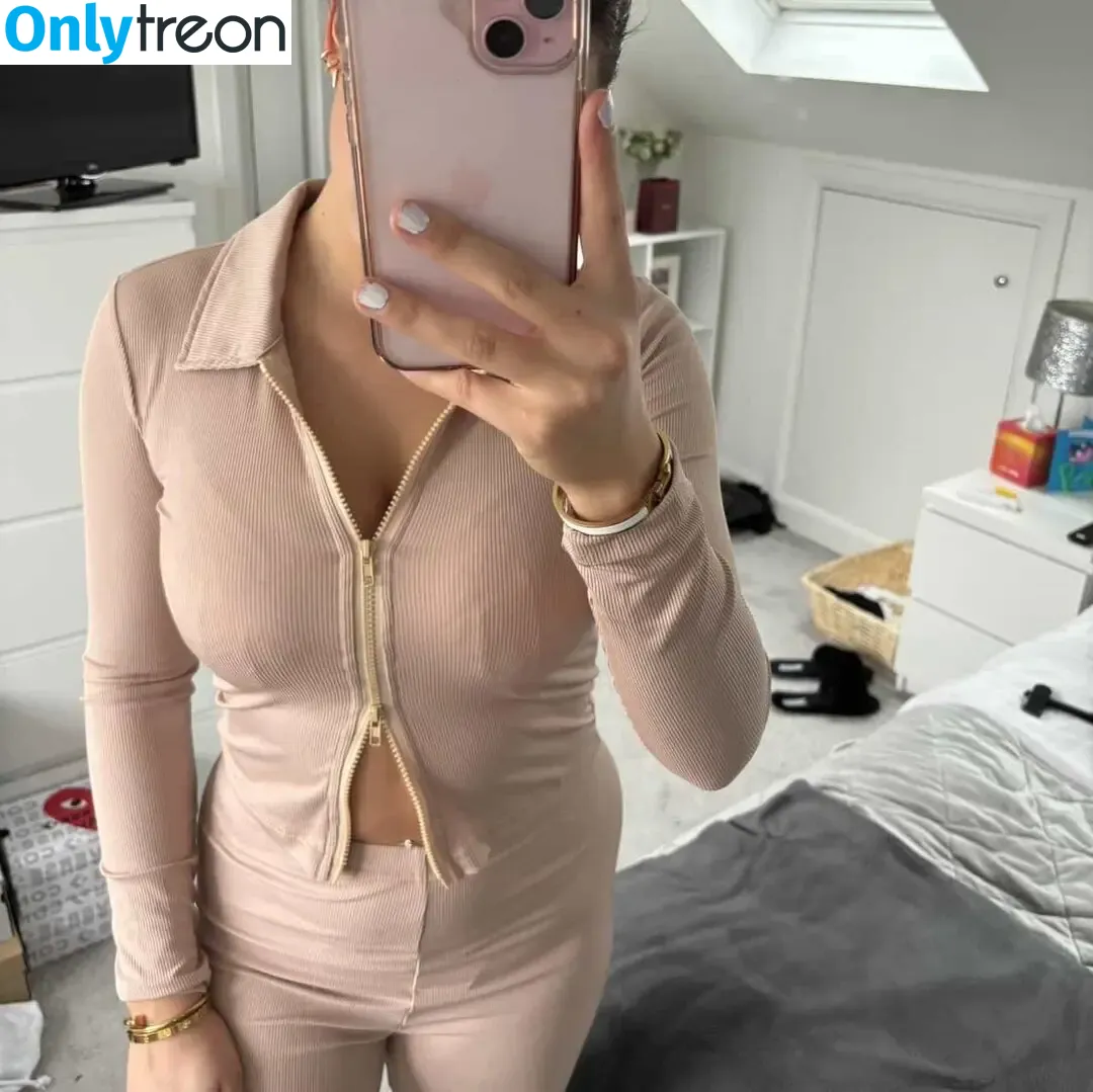 Liv Grace nude photo #0008 (livgraccee / u186090198)