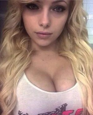 Liv Morgan / yaonlylivvonce nude photo #0064