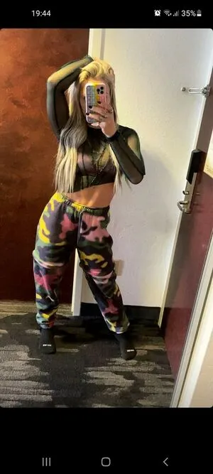 Liv Morgan / yaonlylivvonce nude photo #0092
