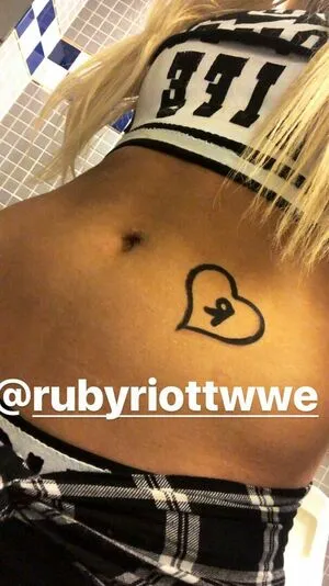 Liv Morgan / yaonlylivvonce nude photo #0094