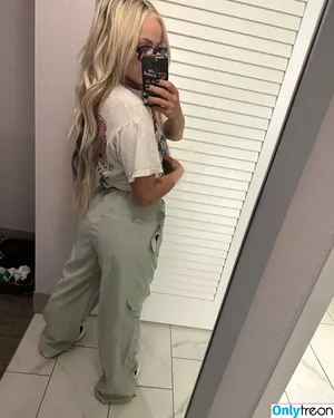Liv Morgan / yaonlylivvonce nude photo #0599