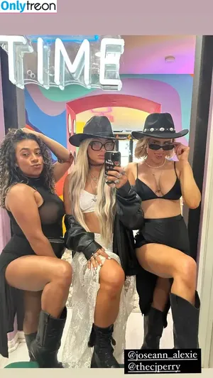Liv Morgan / yaonlylivvonce nude photo #0604