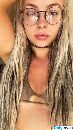 Liv Morgan / yaonlylivvonce nude photo #0701