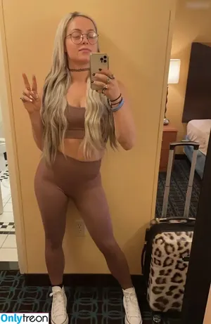 Liv Morgan / yaonlylivvonce nude photo #0711