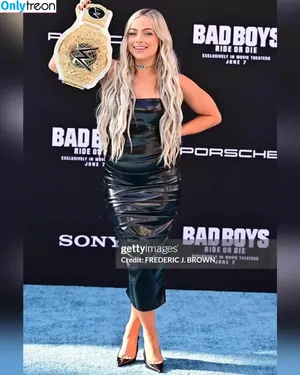 Liv Morgan / yaonlylivvonce nude photo #0748