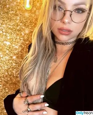 Liv Morgan / yaonlylivvonce nude photo #0839