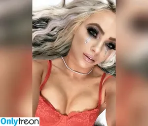 Liv Morgan / yaonlylivvonce nude photo #0843