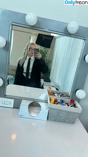 Liv Morgan / yaonlylivvonce nude photo #0860