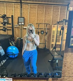 Liv Morgan / yaonlylivvonce nude photo #0861