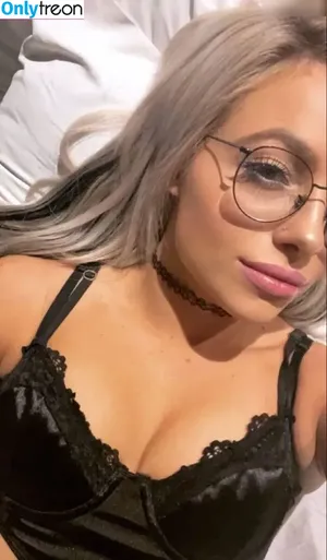 Liv Morgan / yaonlylivvonce nude photo #0938