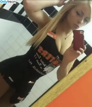 Liv Morgan / yaonlylivvonce nude photo #0968