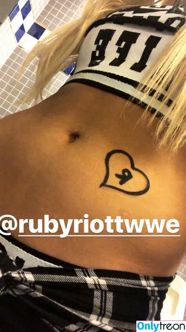 Liv Morgan nude photo #0094 (yaonlylivvonce)