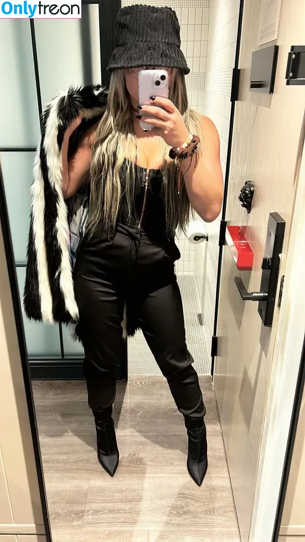 Liv Morgan nude photo #0198 (yaonlylivvonce)