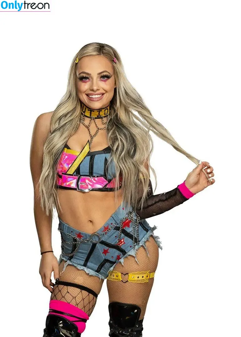 Liv Morgan nude photo #0595 (yaonlylivvonce)