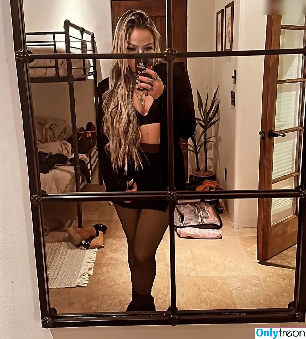 Liv Morgan nude photo #0840 (yaonlylivvonce)