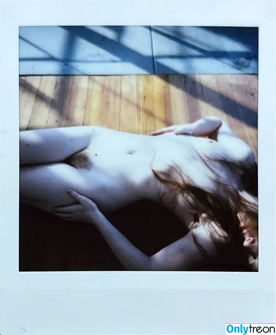 Liv Sage nude photo #0617 (asmallwoman / livsage)