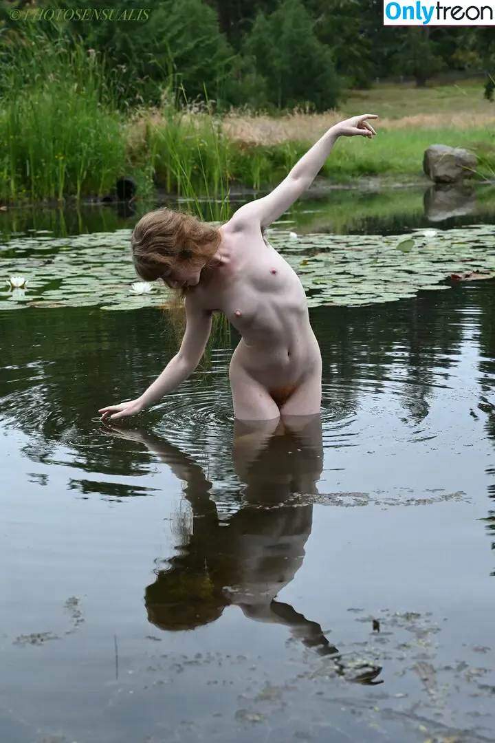 Liv Sage nude photo #0649 (asmallwoman / livsage)