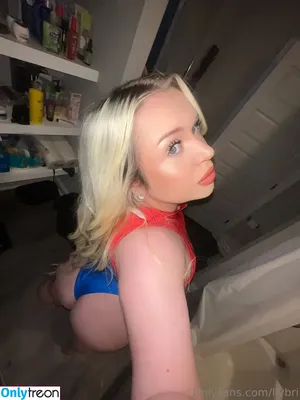  nude photo #0007
