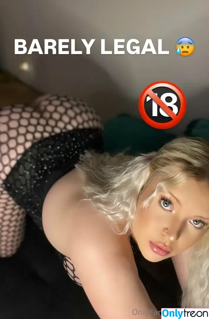 livbri nude photo #0036 (livbri)