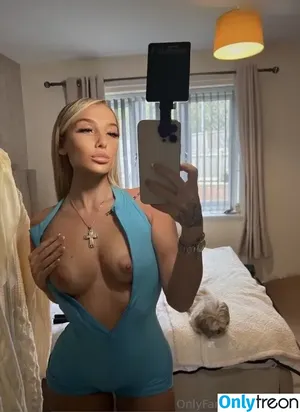  nude photo #0003