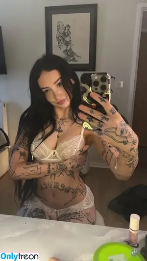 liverinrose / erinrosa nude photo #0051