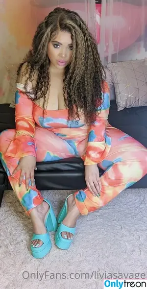 liviasavage / itslivsavage nude photo #0172