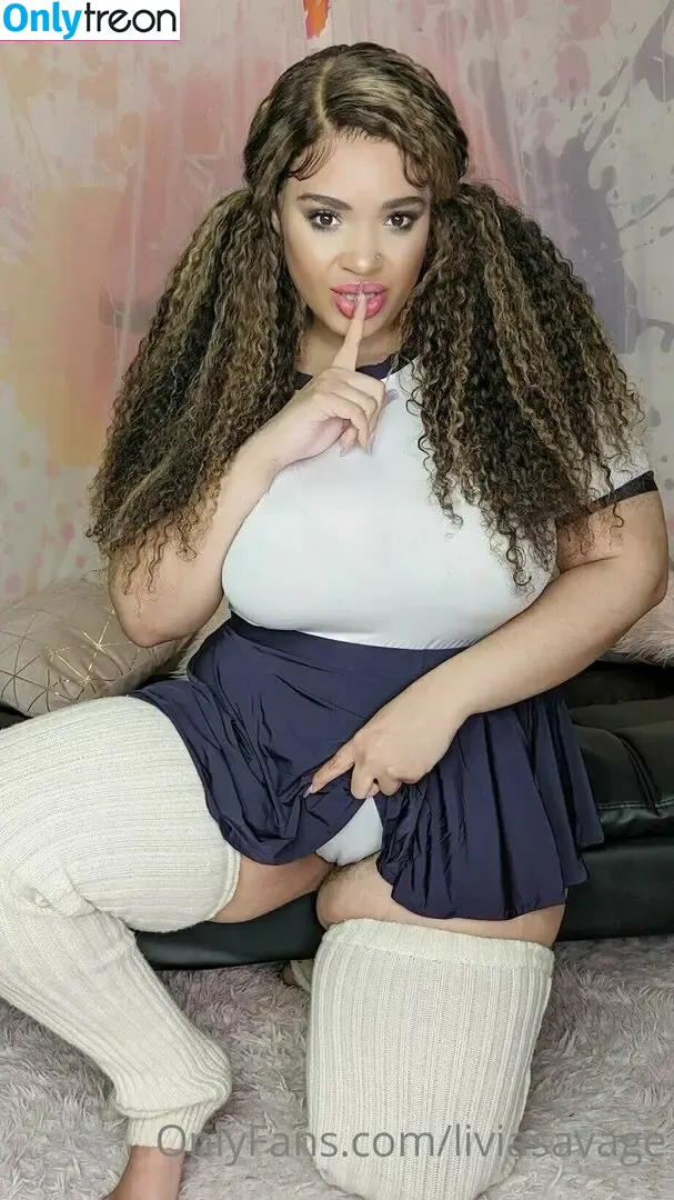 liviasavage nude photo #0131 (itslivsavage)