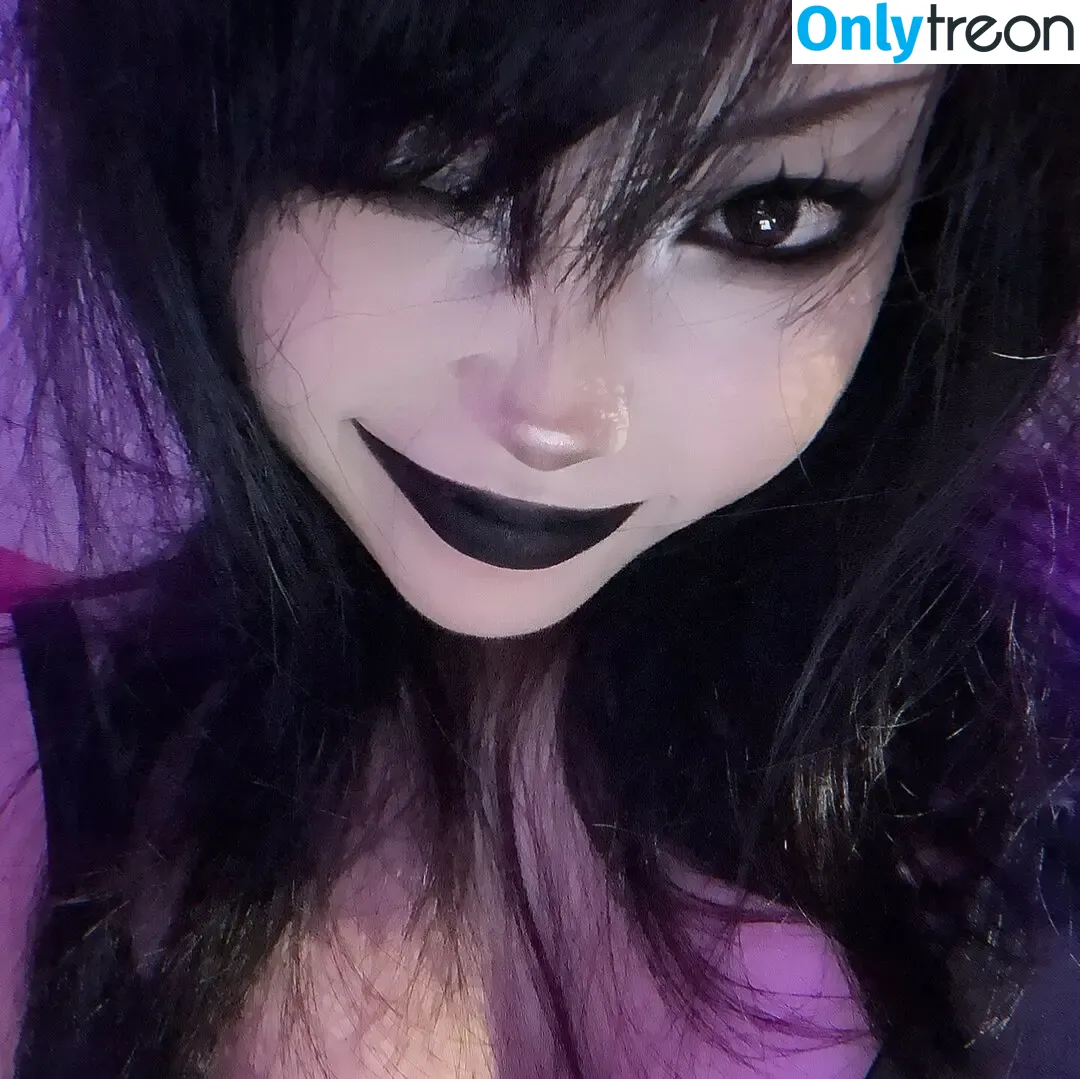 Livingdead_kev nude photo #0103 (kev / monstermama94)
